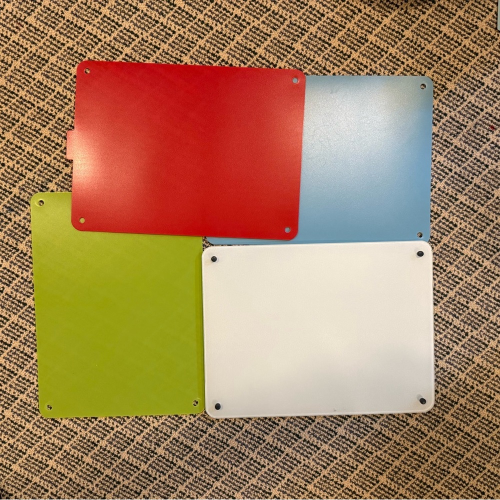 Cutting Board w/ flexible, color-coded mats to avoid cross-contamination